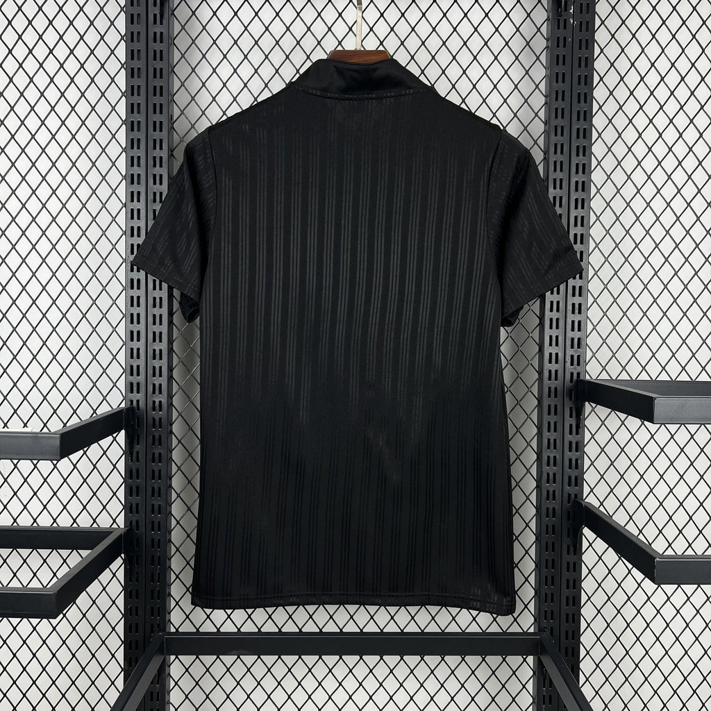 Liverpool 1995 Retro Special Black Jersey