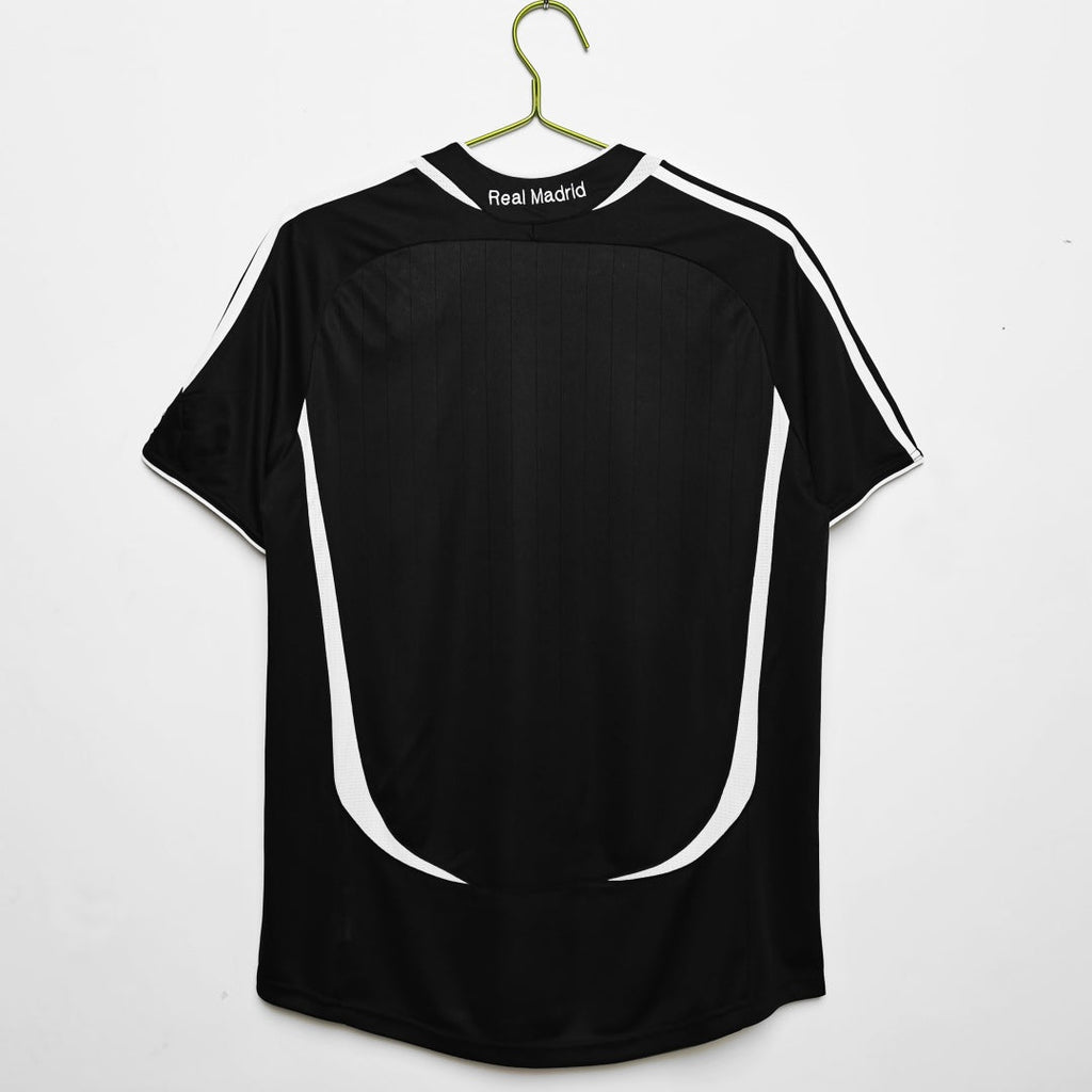 Real Madrid 2006-2007 Third Retro Jersey