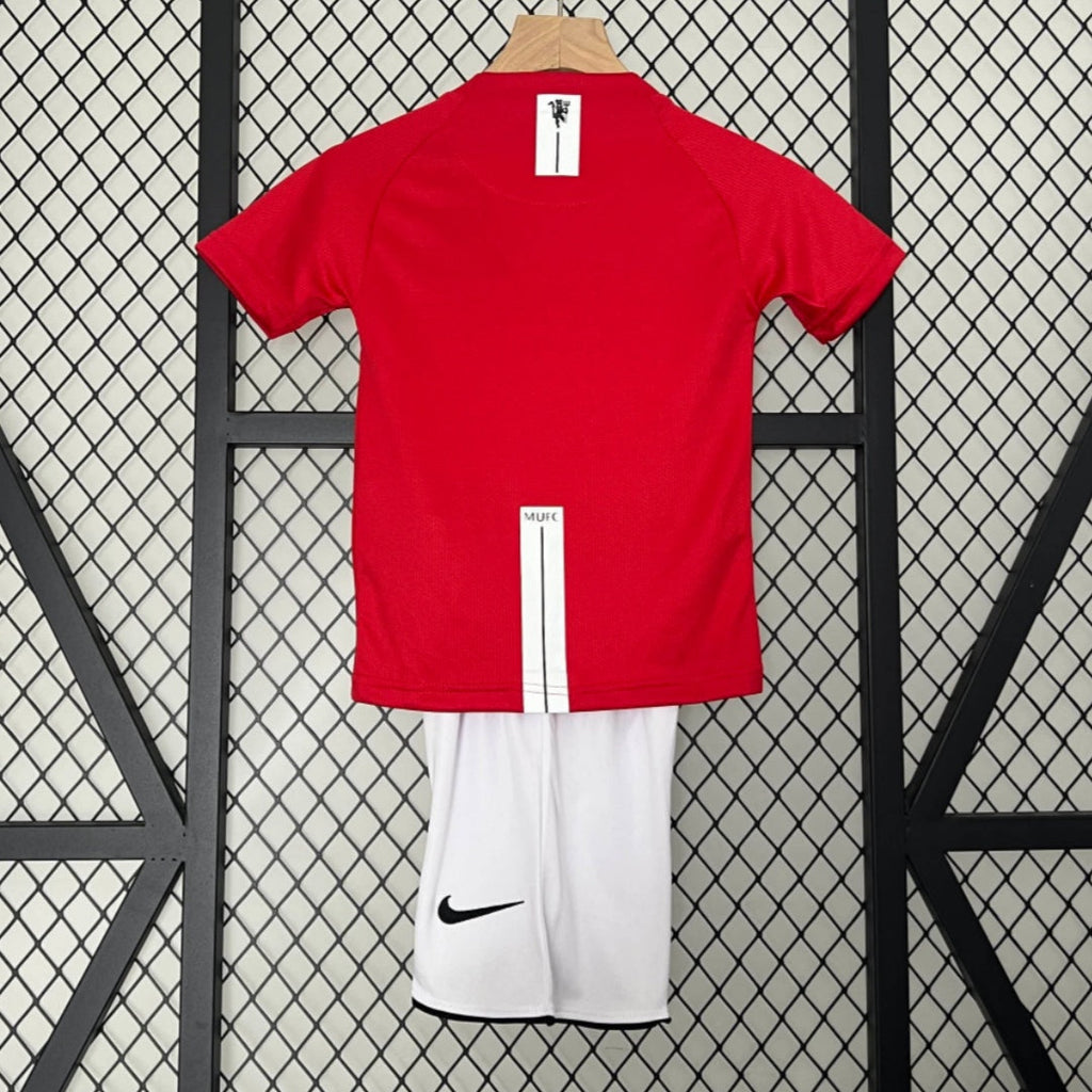 Manchester United 1998-1999 Retro Kids Kit