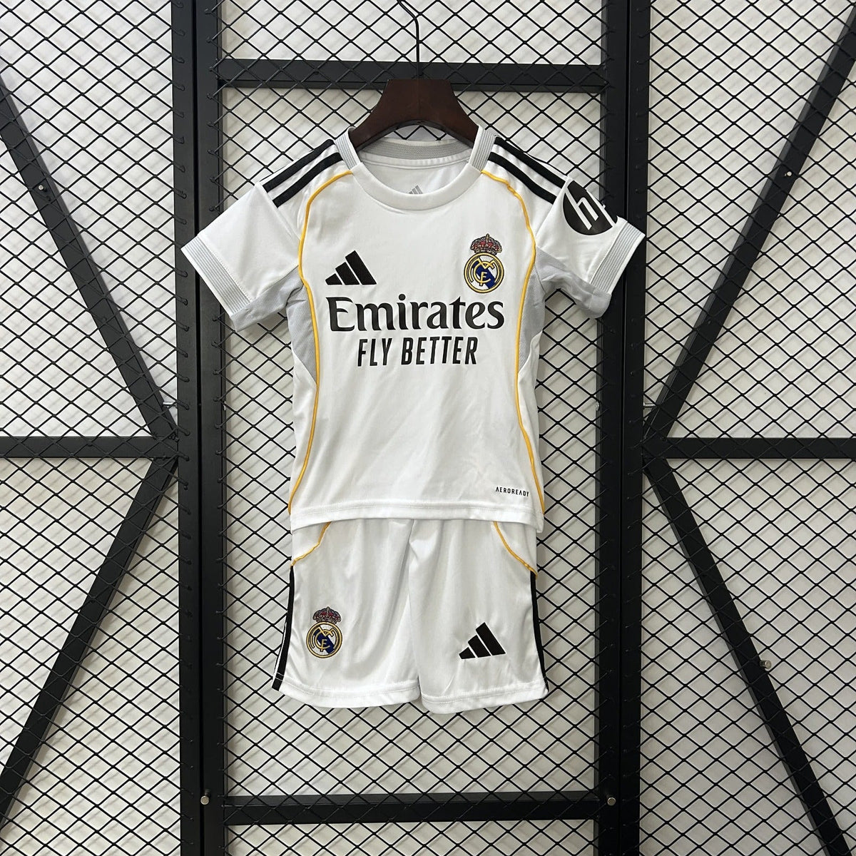 Real Madrid 25/26 Kids Kit