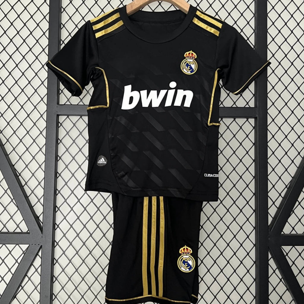 Real Madrid 2011-2012 Away Retro Kids Kit
