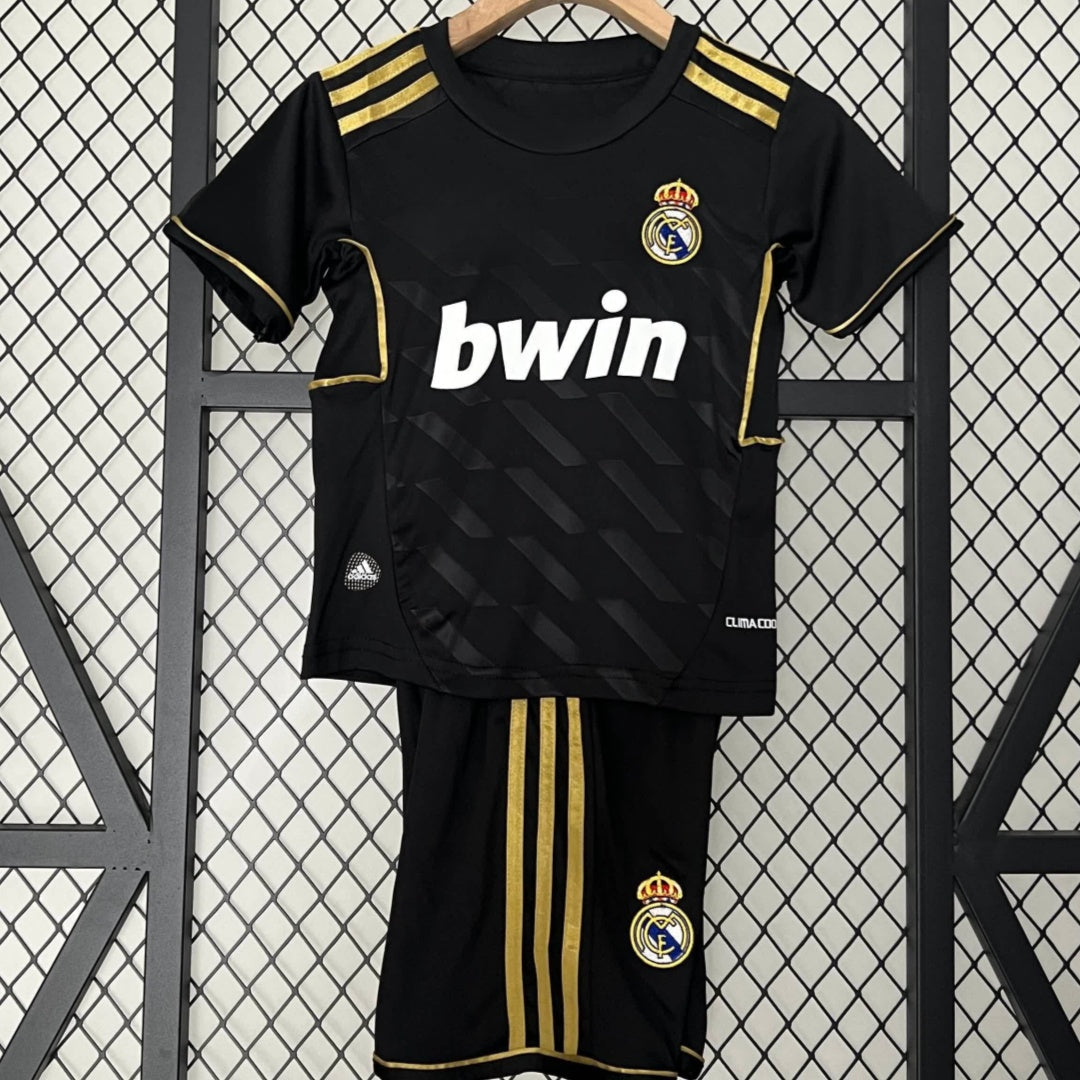Real Madrid 2011-2012 Away Retro Kids Kit