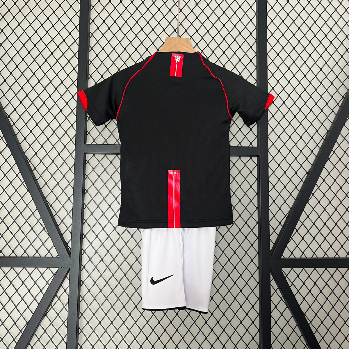 Manchester United 24/25 Kids Kit