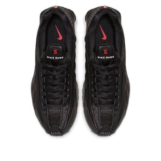 Nike Shox R4 “Triple- Black” Sneaker